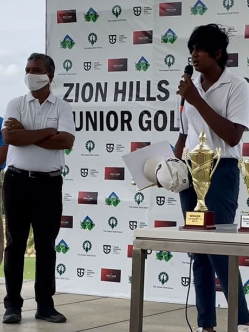 Shamit Dakhane wins in Category B Boys at the Zion Hills