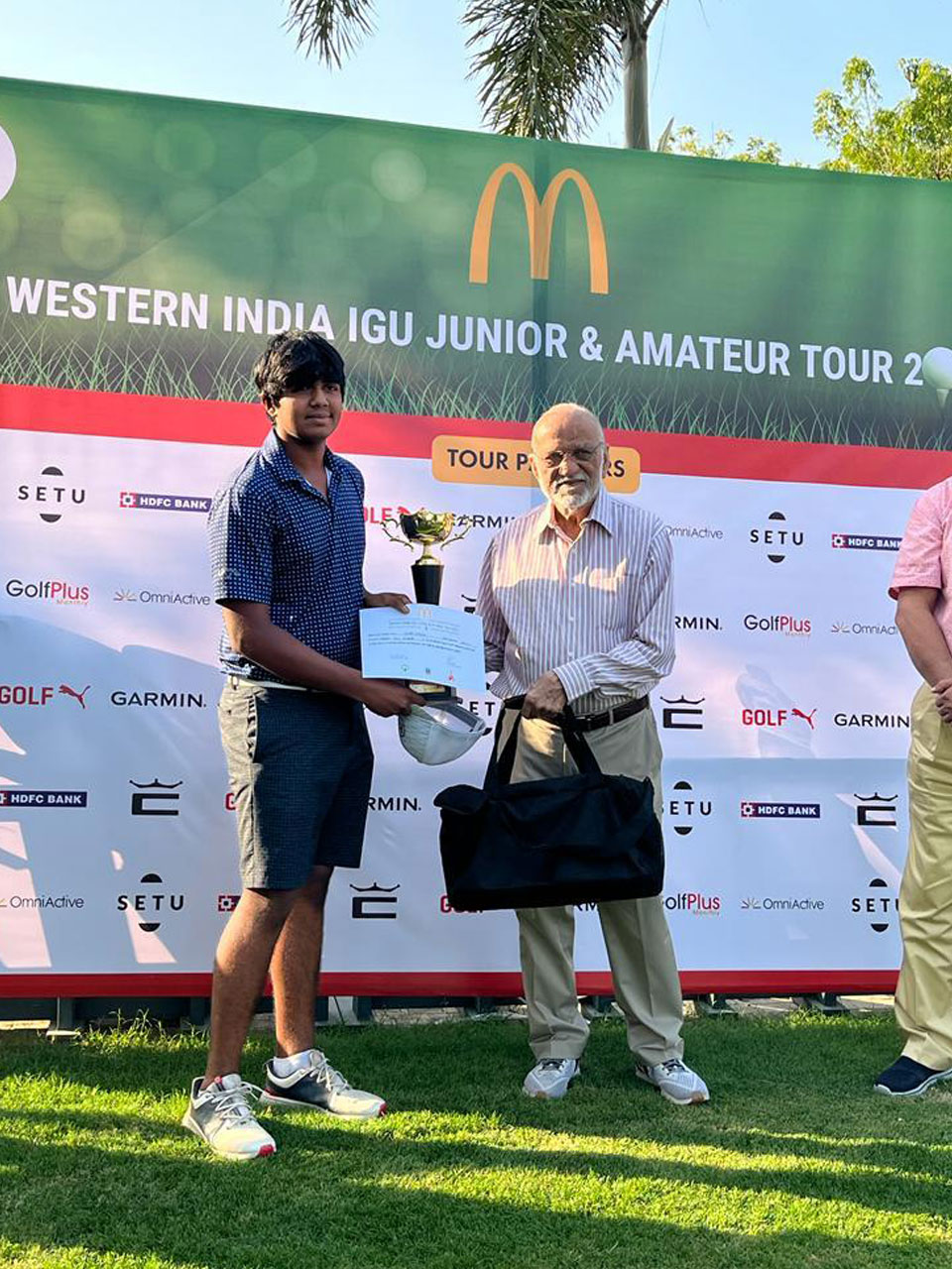 Shamit Dakhane wins Category A Boys at the West Zone Junior Championships 