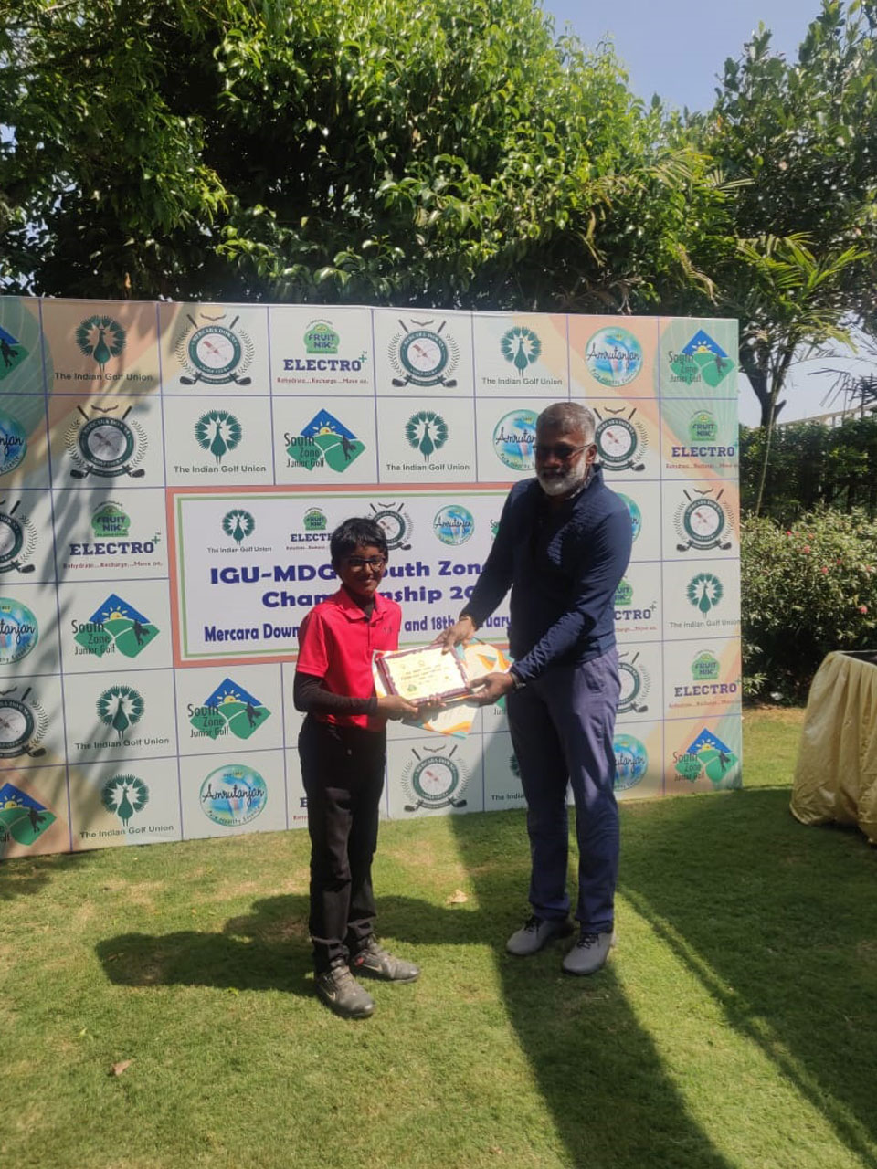 Nilofer Sivamoorthy finishes 2nd in Category B boys