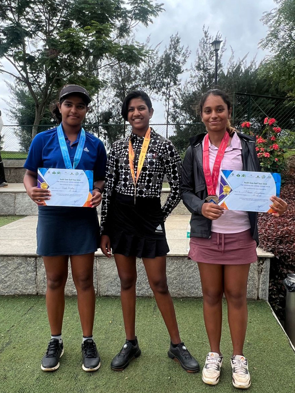 Dia Cris Kumar, Rashi Mishra And Manvi Singhania finished 1st, 2nd and 3rd respectively in Category B girls