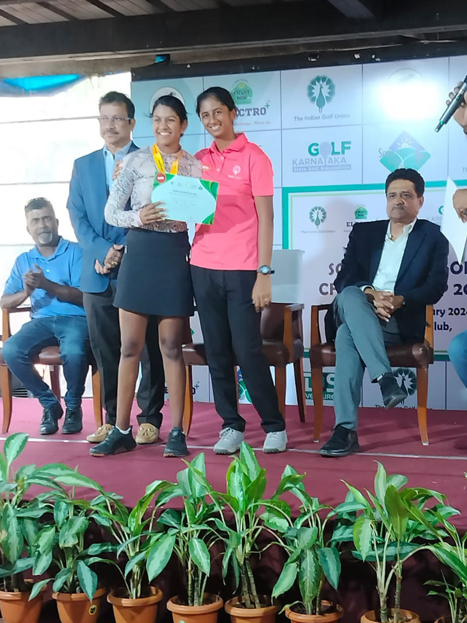 Dia Cris Kumar won the 'B' Girls category at the IGU South Zone Golf Championship held at Bangalore Golf Club with scores of 70 and 70.
